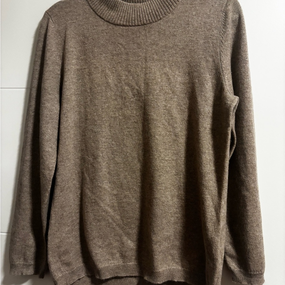 ❌ SOLD ❌ NWT Beline Cashmere Sweater